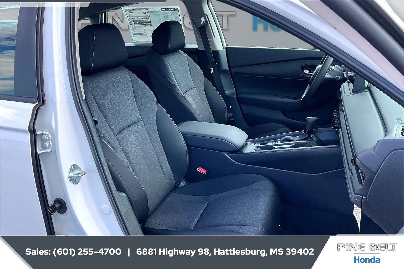 New 2026 Platinum White Pearl Honda LX CVT image 9