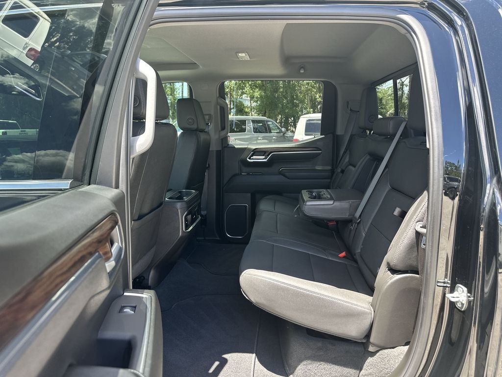 2025 GMC Sierra 1500 SLT - Photo 25