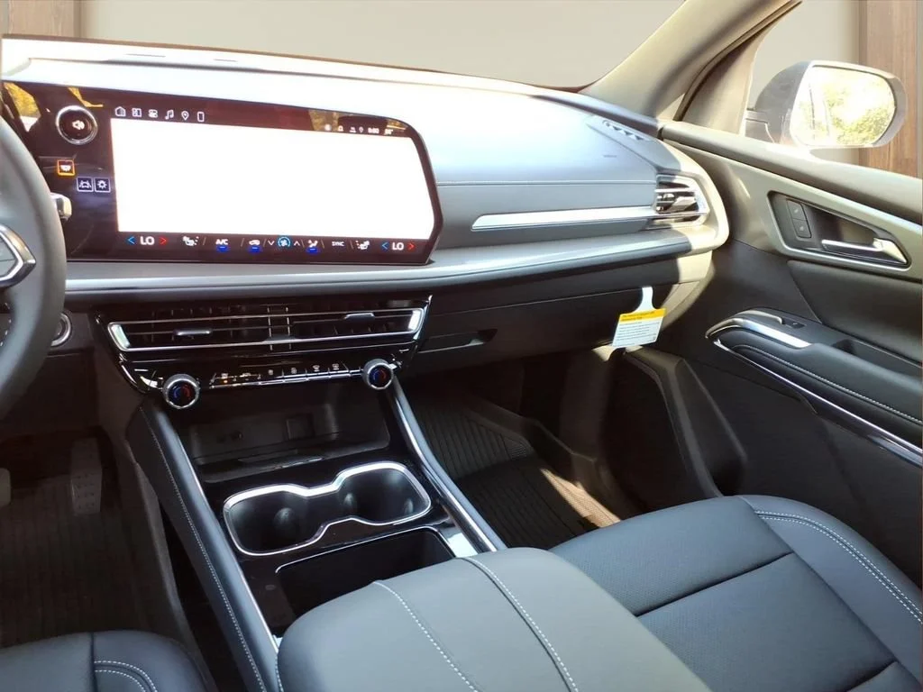 2026 Chevrolet Traverse LT - Photo 22