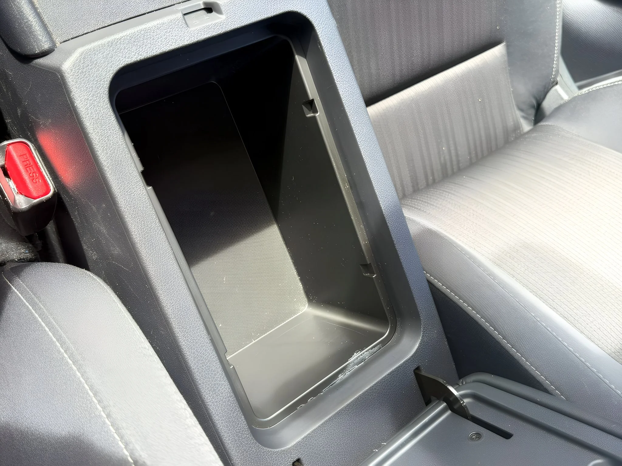 2025 Nissan Altima SV - Photo 24