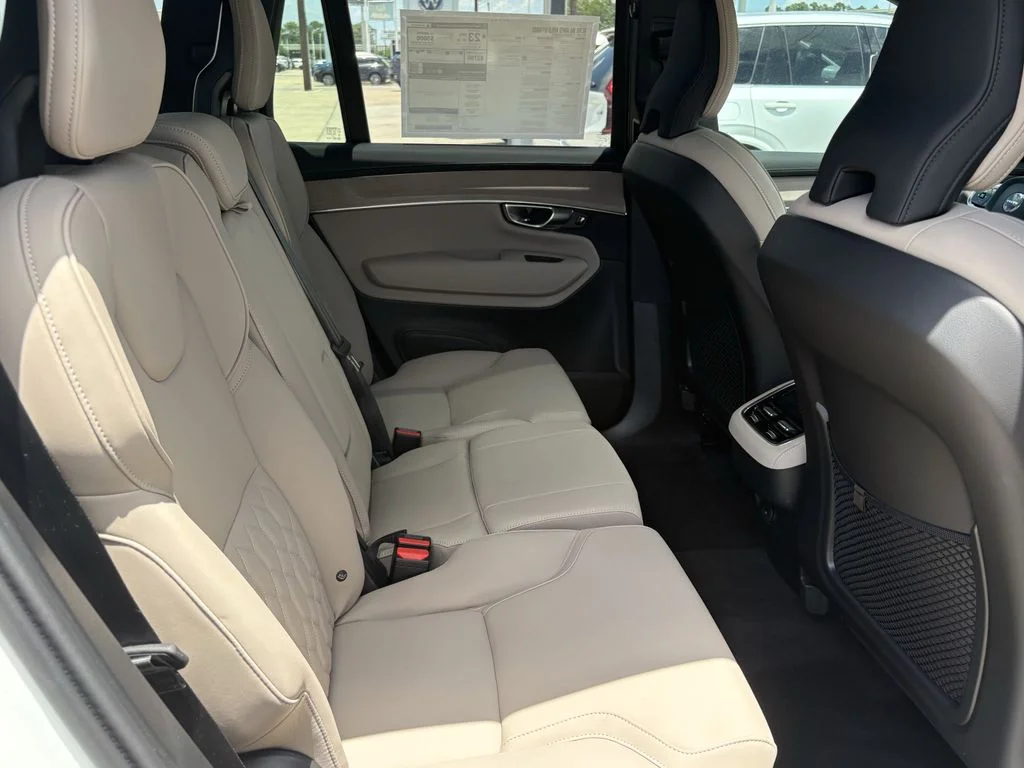 2026 Volvo XC90 Plus - Photo 25