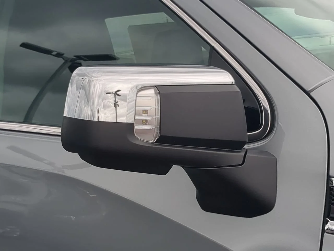 New 2026 Sterling Metallic GMC SLT image 9