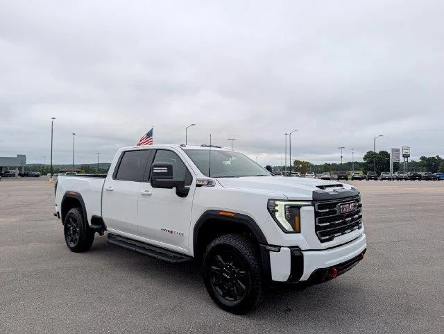 New 2026 Summit White GMC AT4 image 7