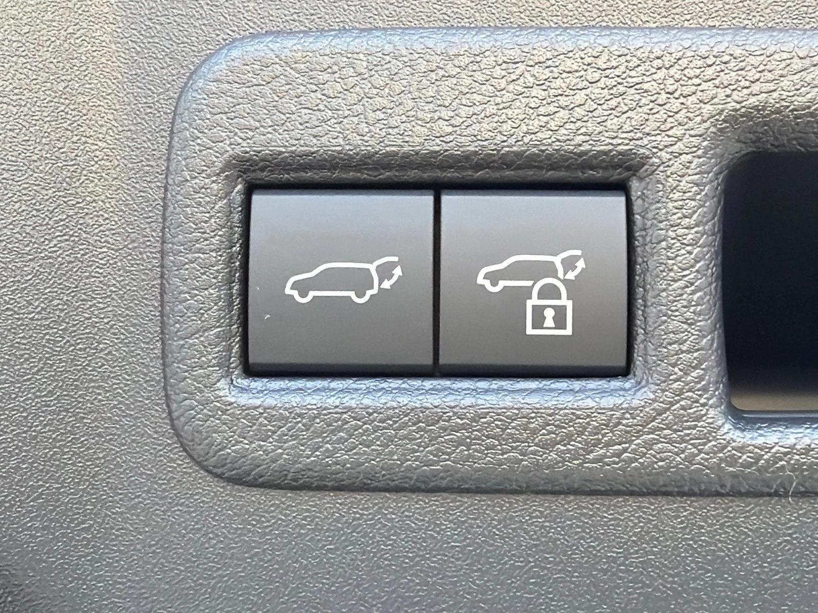 New 2026 Wind Chill Pearl Toyota XLE image 19