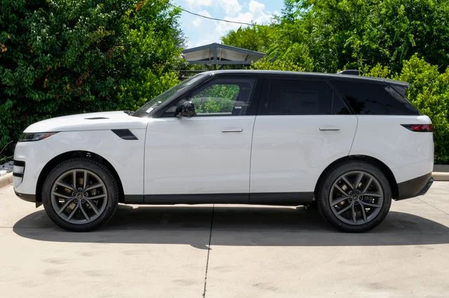 New 2026 Fuji White Land Rover SE image 16