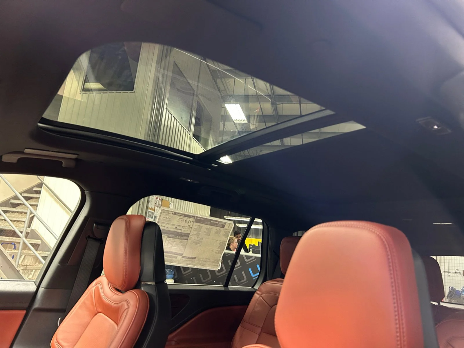 New 2026 Infinite Black Metallic Clearcoat Lincoln Reserve image 17