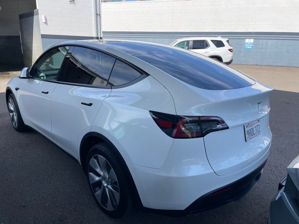 Used 2023 White Tesla Long Range image 12