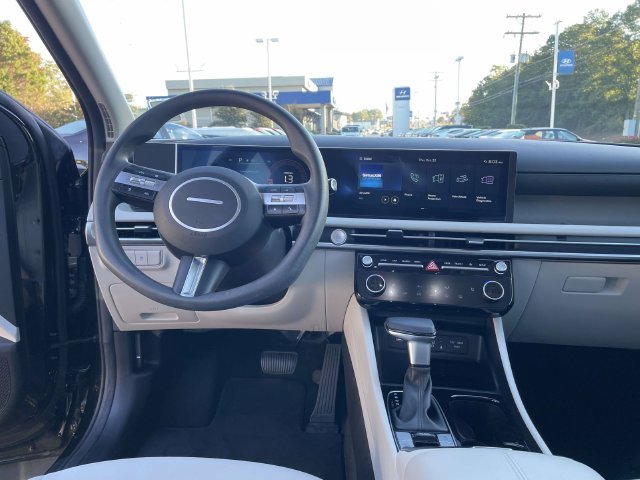 Certified Used 2025 Phantom Black Hyundai SEL image 14