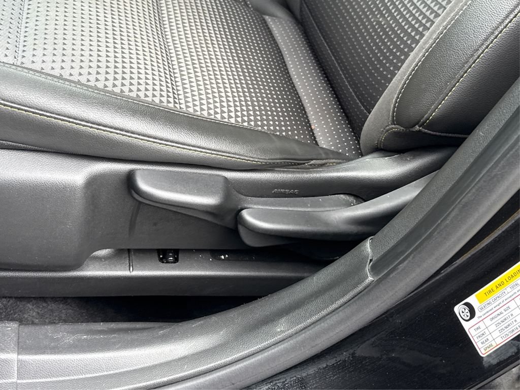 Used 2024 Black Chevrolet LT image 32