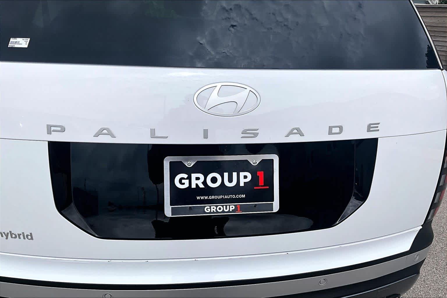 Used 2026 Creamy White Pearl Hyundai Blue SEL Premium 7P image 10