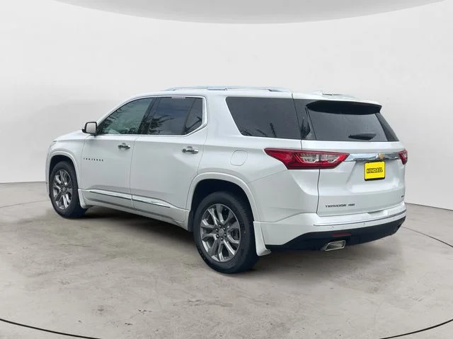 Used 2019 Pearl Chevrolet Premier image 3