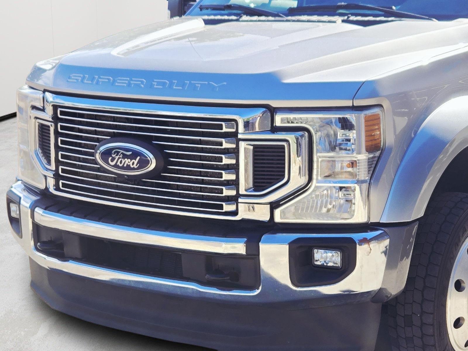 Used 2022 Iconic Silver Ford Lariat image 2