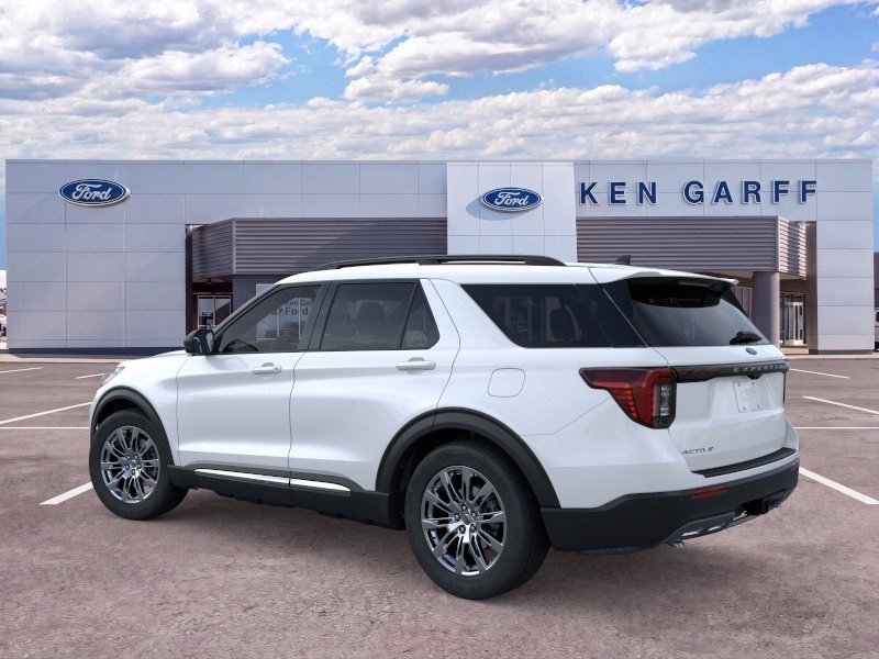 New 2025 Space White Metallic Ford Active image 4