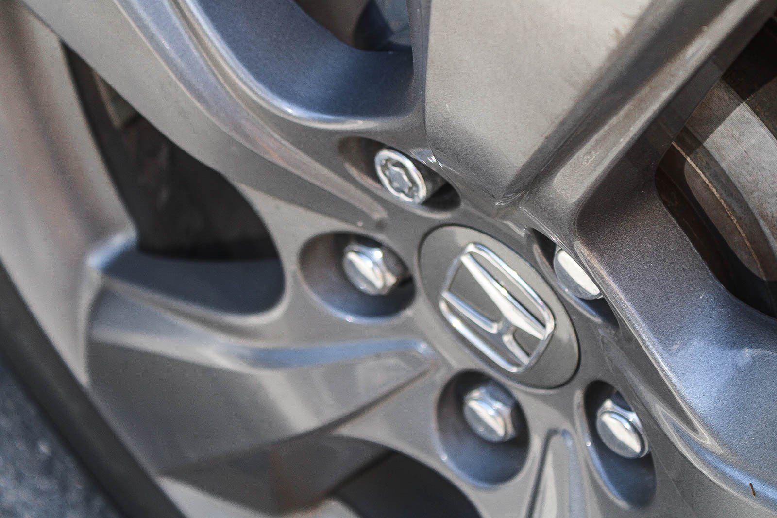 Used 2019 White Diamond Pearl Honda Touring image 16