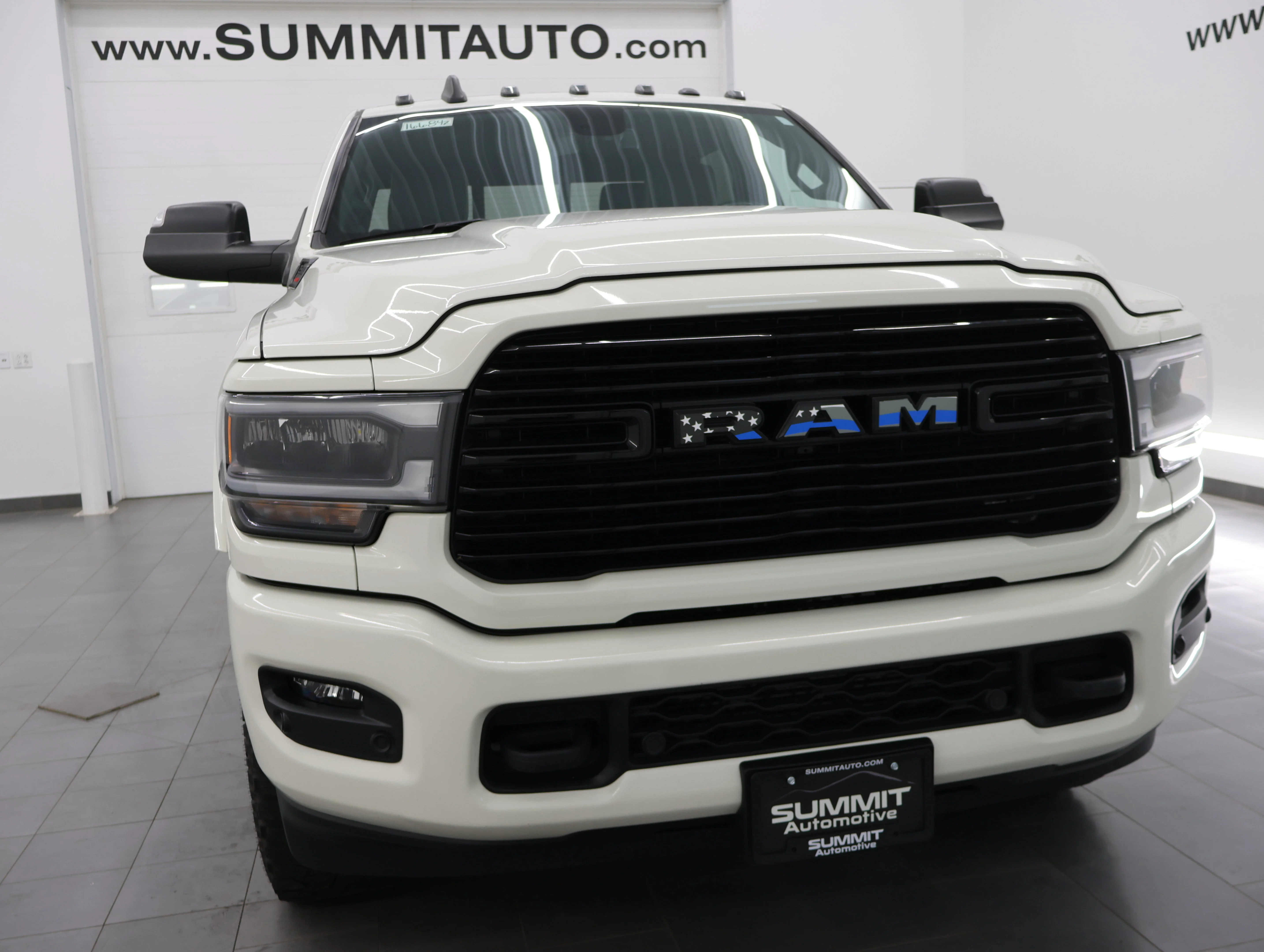 Used 2022 Pearl White Ram Laramie image 23