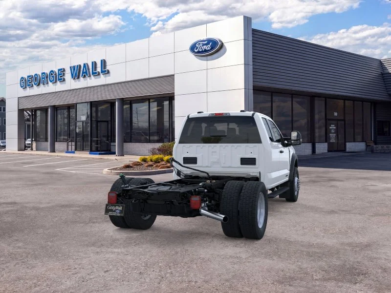 New 2026 Oxford White Ford F-550® XL image 38