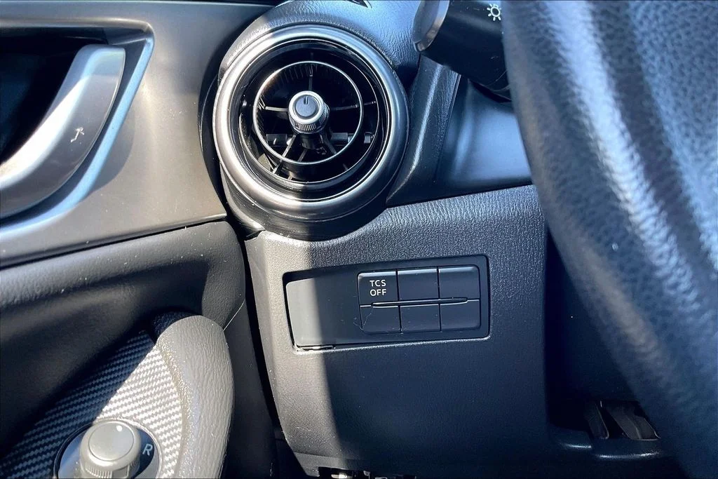 Used 2019 Black Mazda Sport image 34