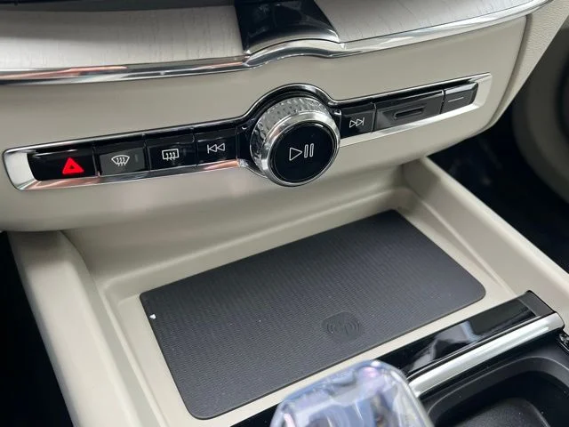 2026 Volvo XC60 Ultra - Photo 14