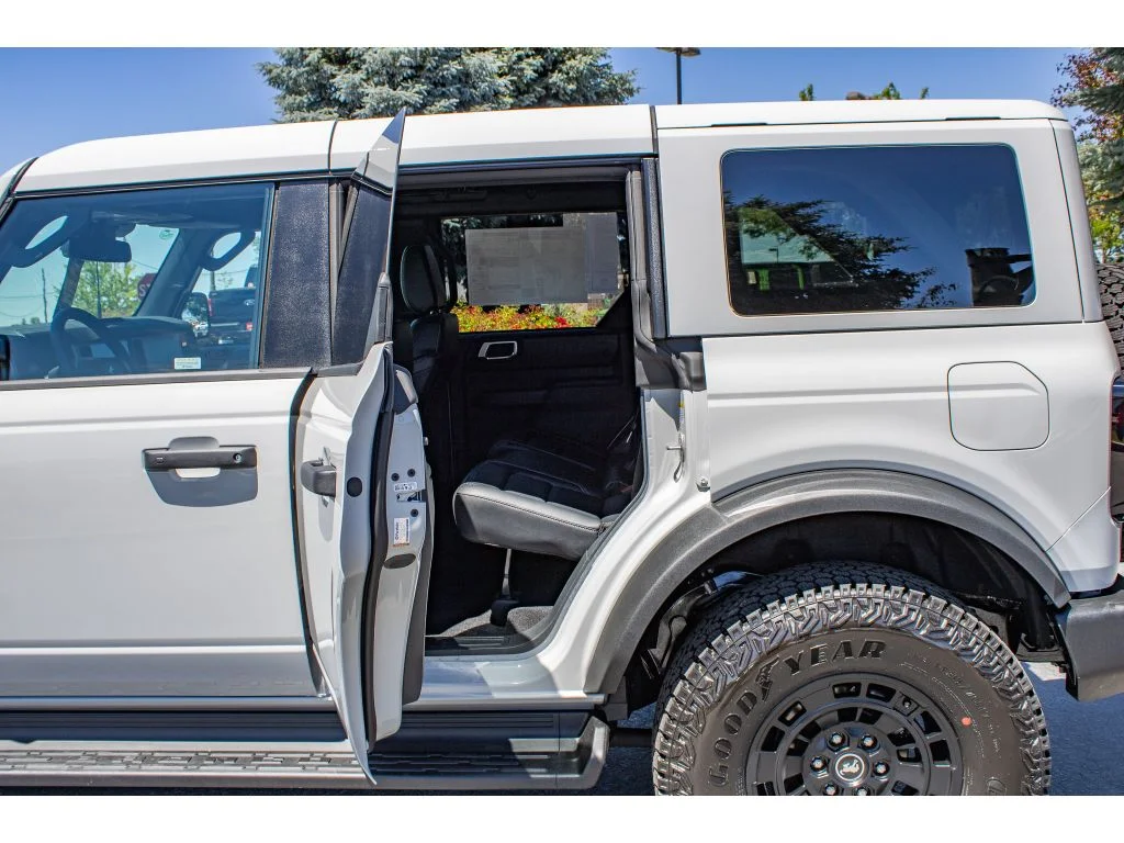 New 2026 AVALANCHE GRAY Ford Outer Banks image 15