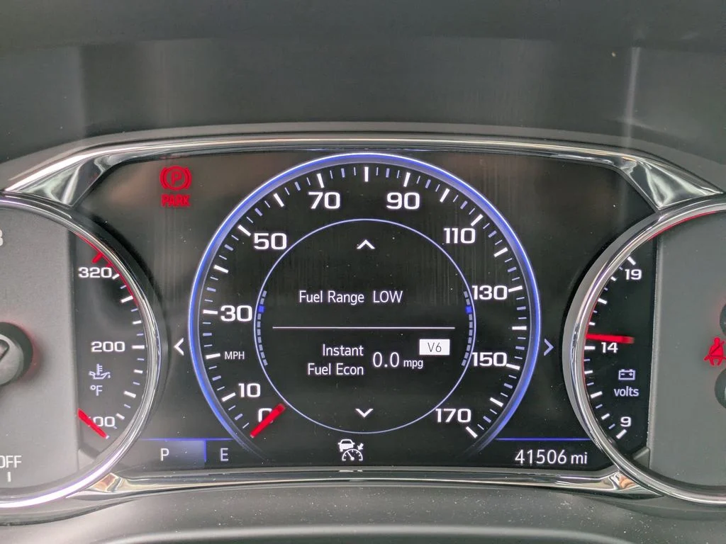 Used 2023  GMC Denali image 32