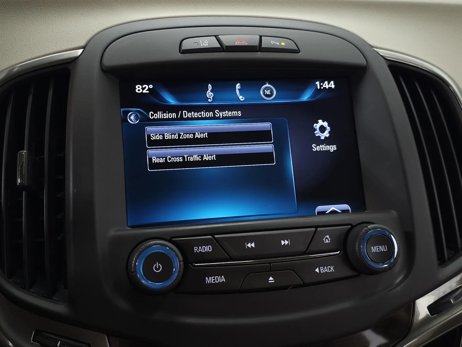 Used 2014 Blue Buick Leather image 18