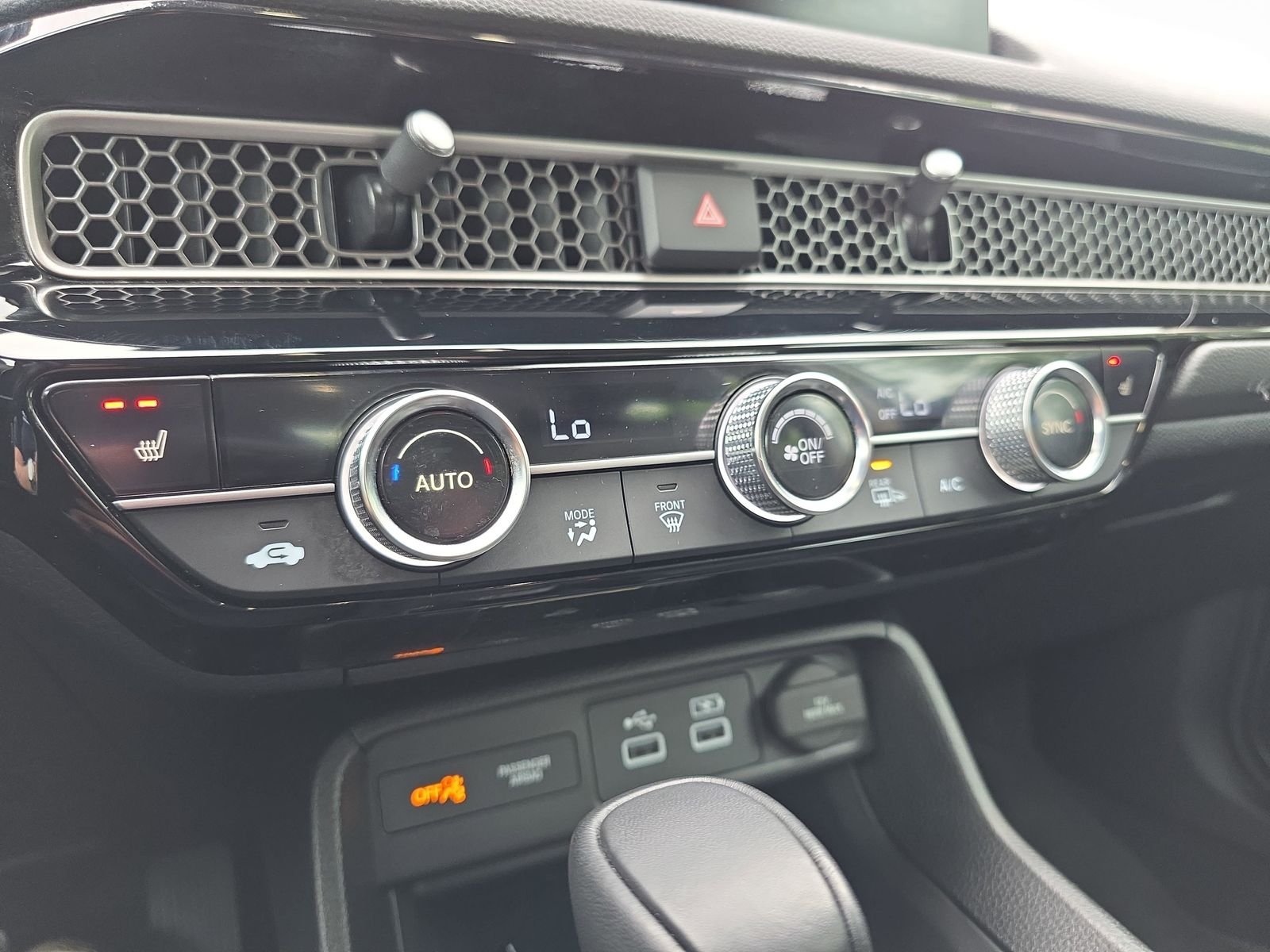 Used 2024  Honda Touring image 24