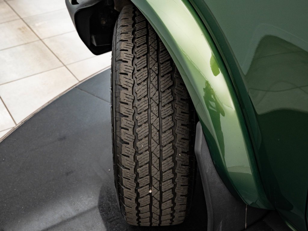 Used 2023 Eruption Green Metallic Ford Outer Banks image 44