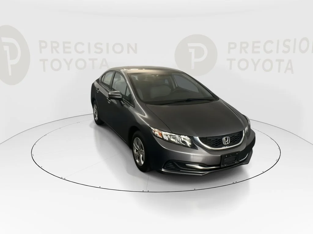 Used 2015 Modern Steel Metallic Honda LX image 4