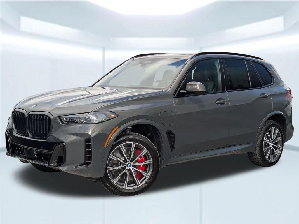 2026 BMW X5 xDrive50e's photo