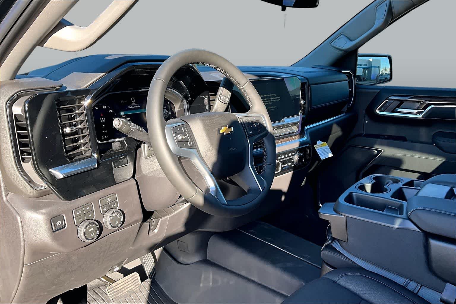2026 Chevrolet Silverado 1500 LT - Photo 9