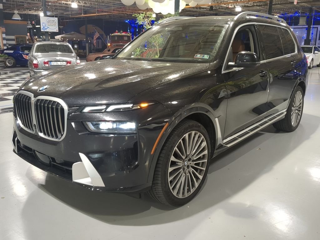 2024 BMW X7 xDrive40i's photo
