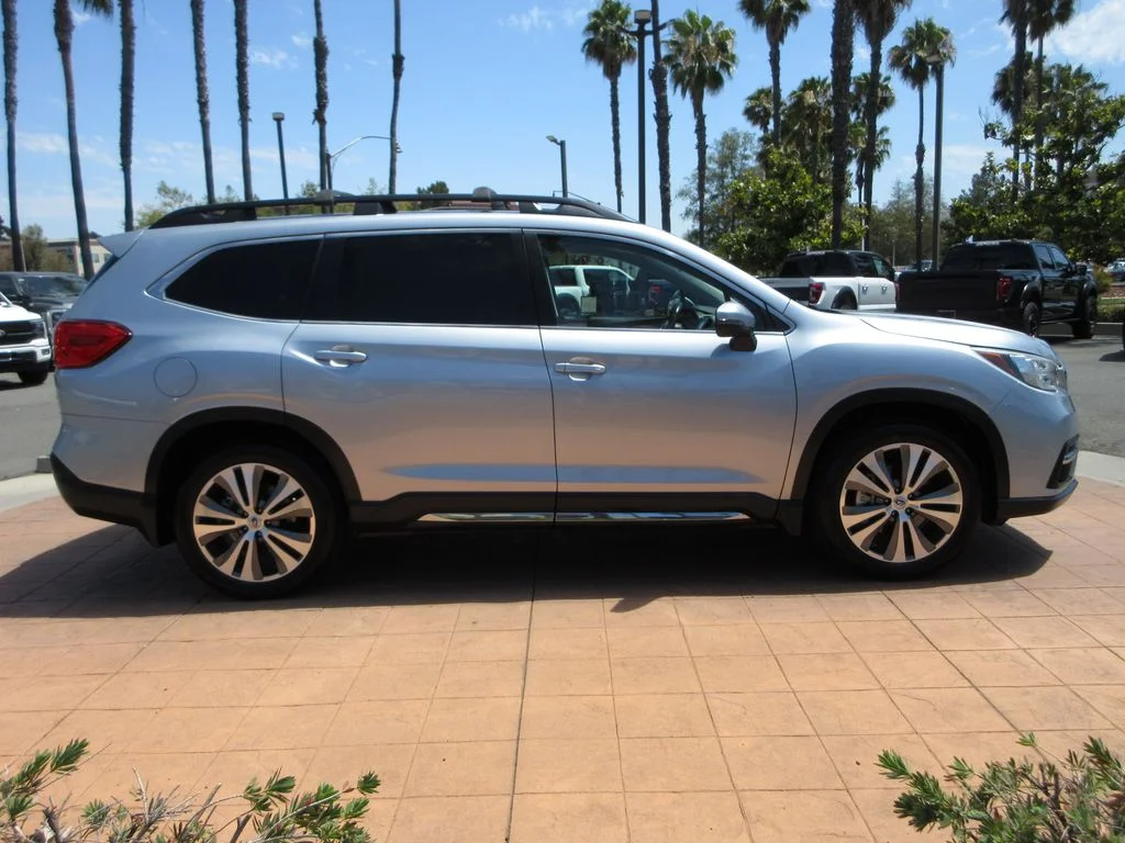 Certified Used 2021 Ice Silver Metallic Subaru Limited image 5