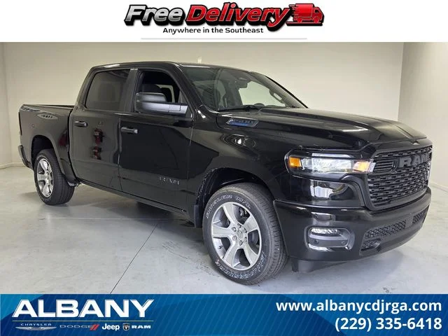 2026 RAM 1500 Express Crew Cab 5'7's photo