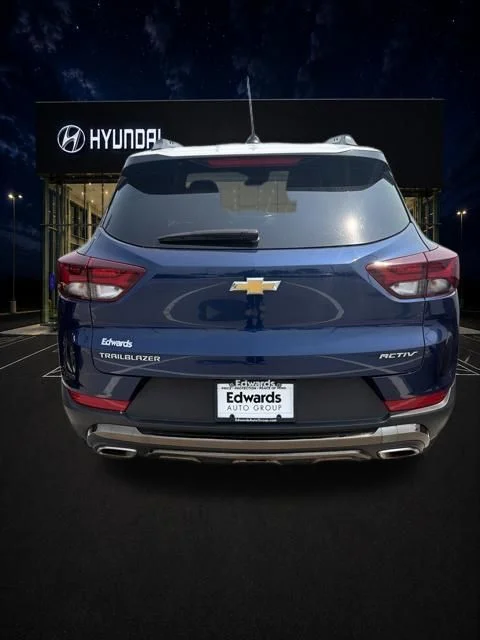 Used 2022 Blue Chevrolet ACTIV image 5