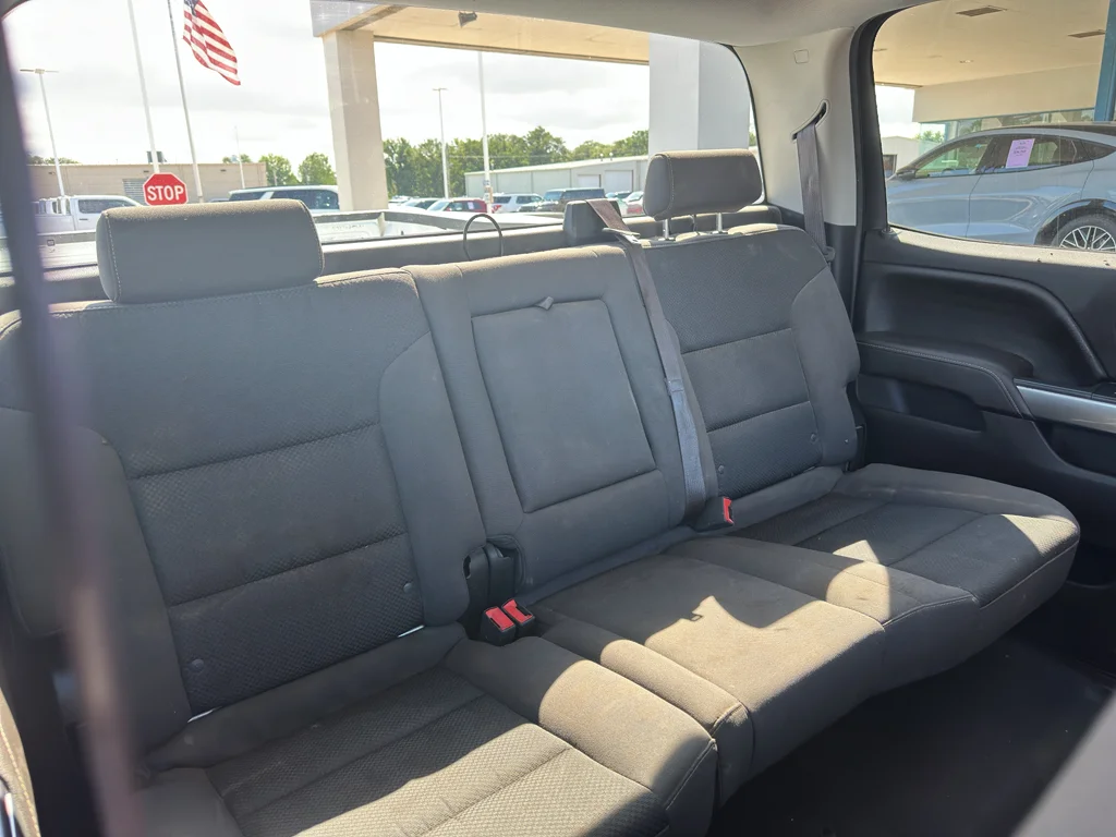 Used 2016 Summit White Chevrolet LT image 31