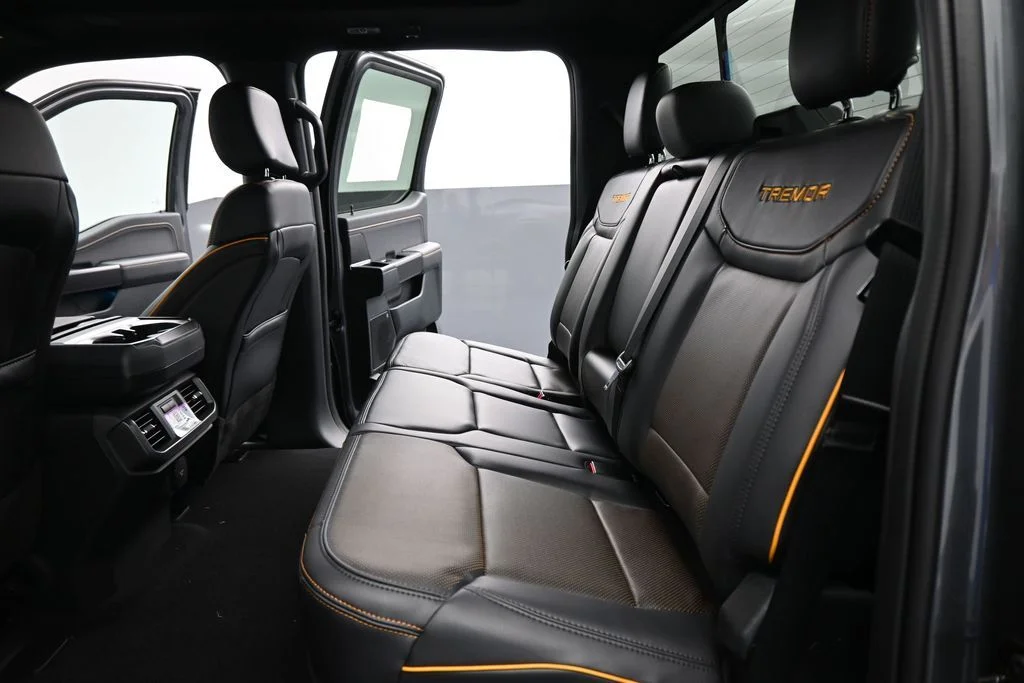 New 2026 Carbonized Gray Metallic Ford Tremor image 19