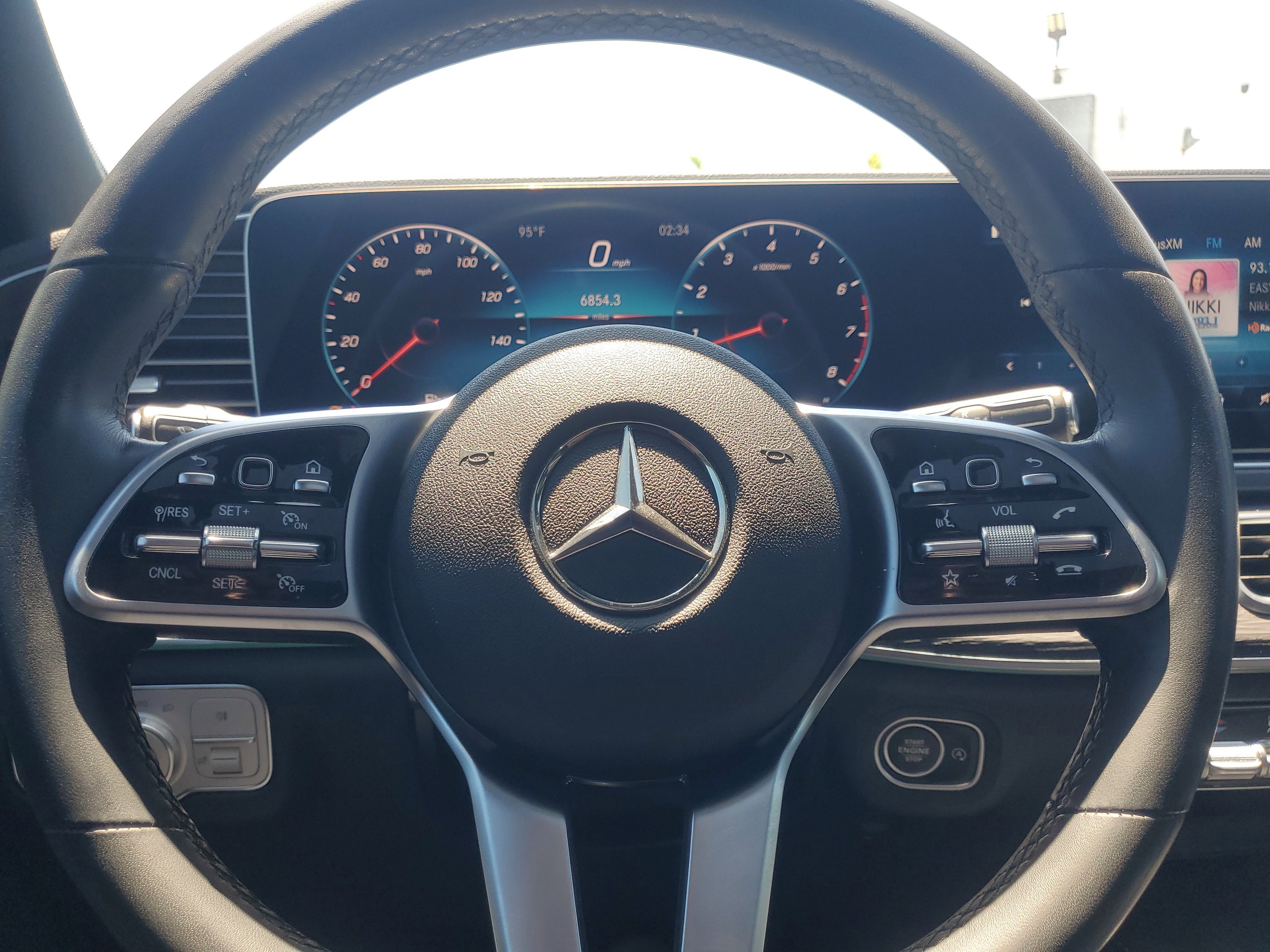 Used 2022 Black Mercedes-Benz GLE 350 image 22