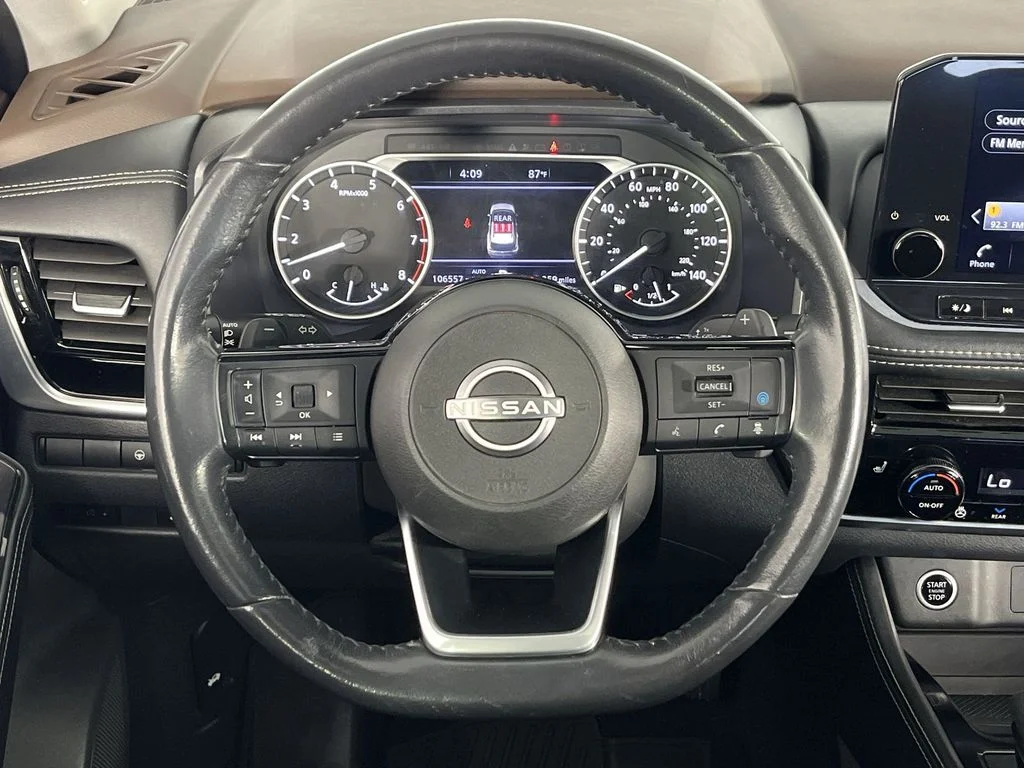 Used 2023 Gray Nissan SL image 18