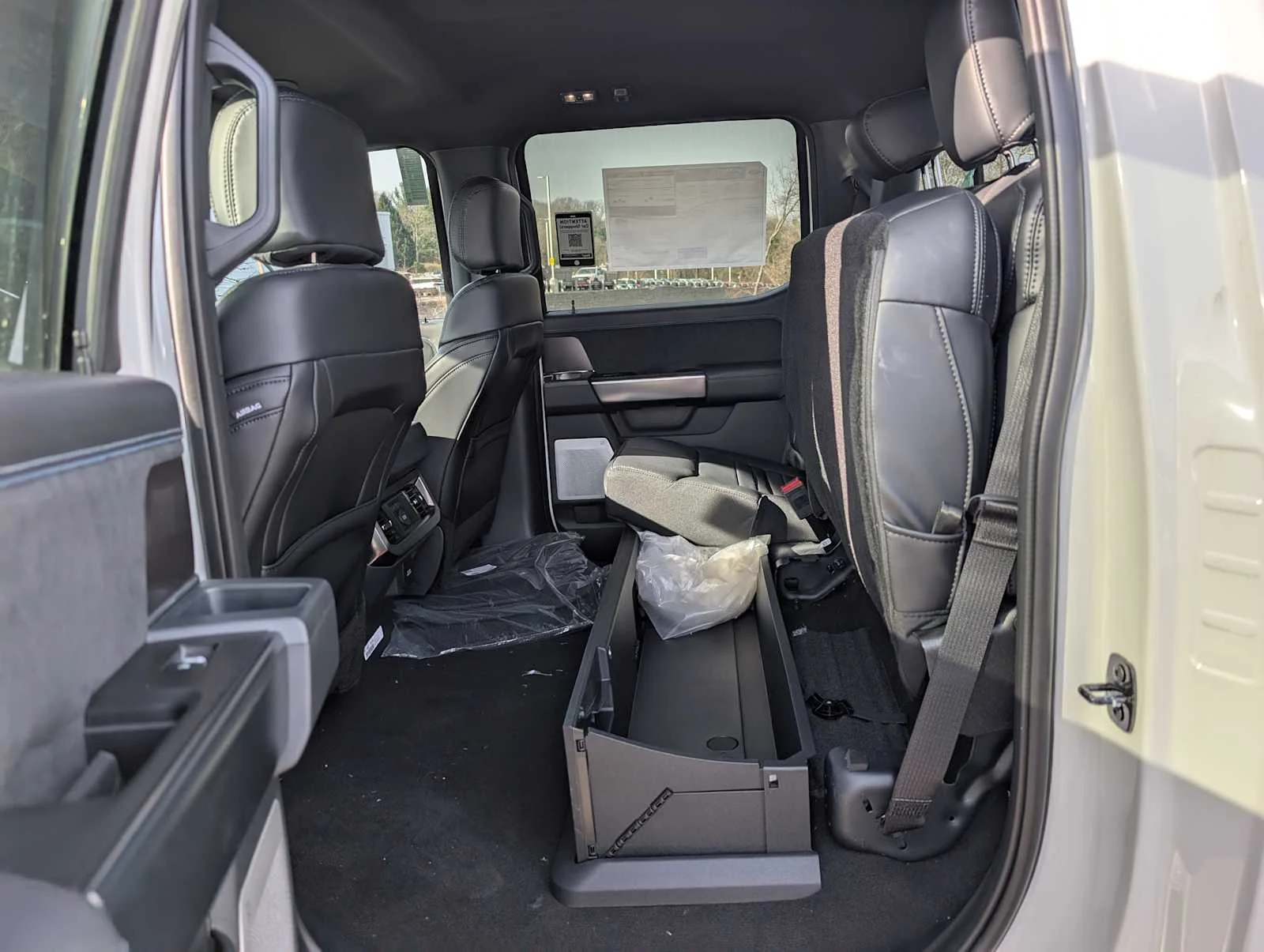 New 2026 Star White Metallic Tri-Coat Ford F-250® Platinum® image 20