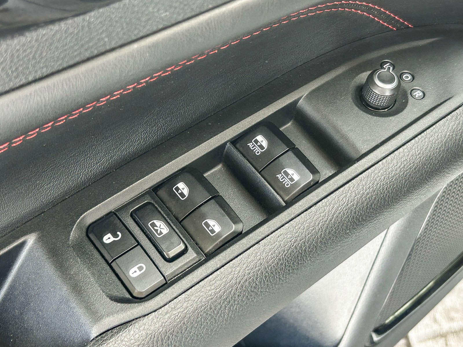 2025 Jeep Compass Trailhawk - Photo 25