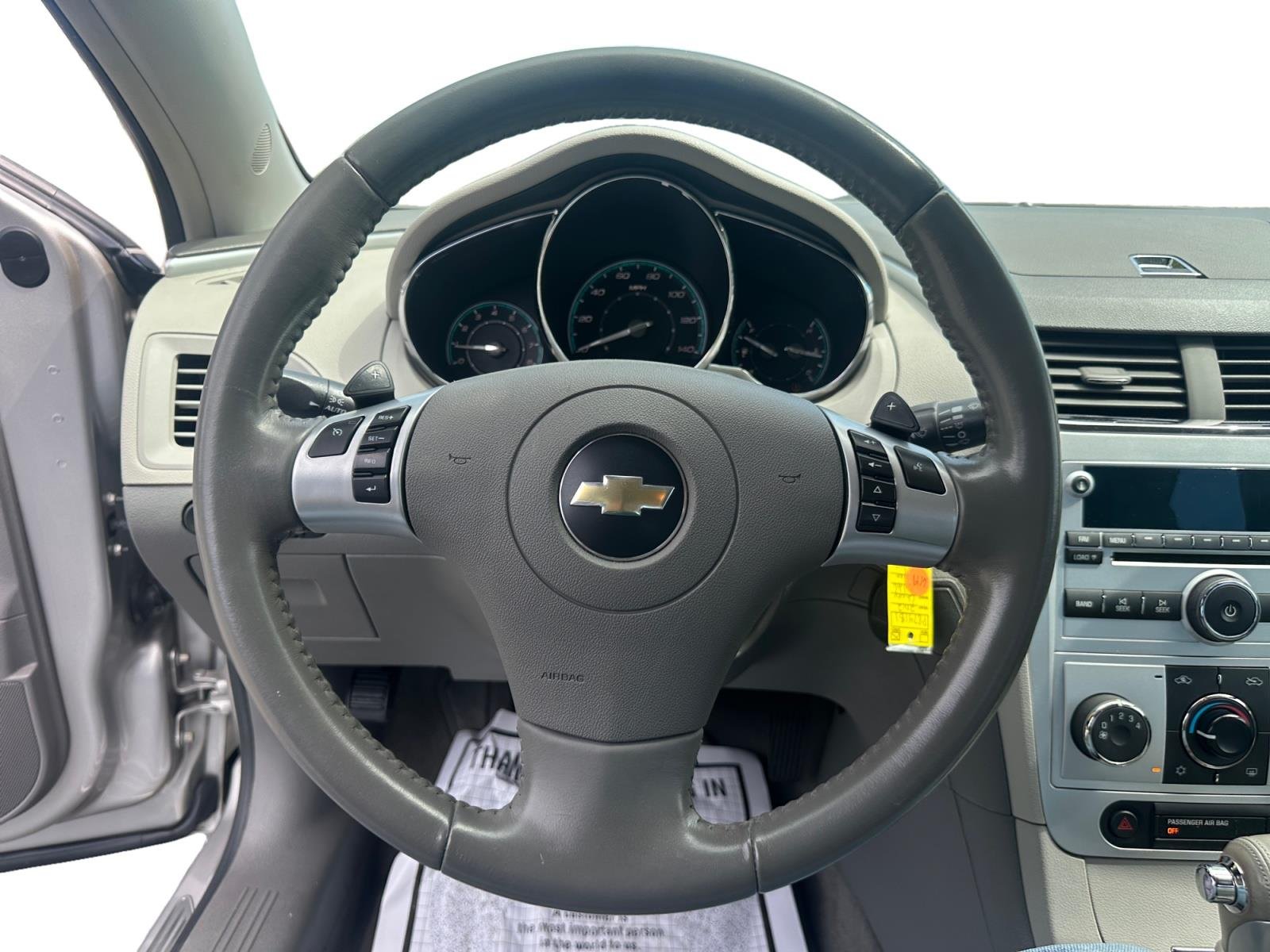 Used 2008 Silverstone Metallic Chevrolet LT w/2LT image 16