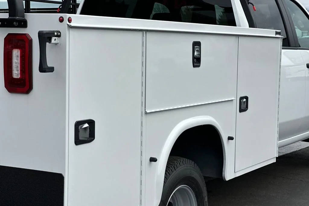 2026 GMC Sierra 3500HD Pro - Photo 7