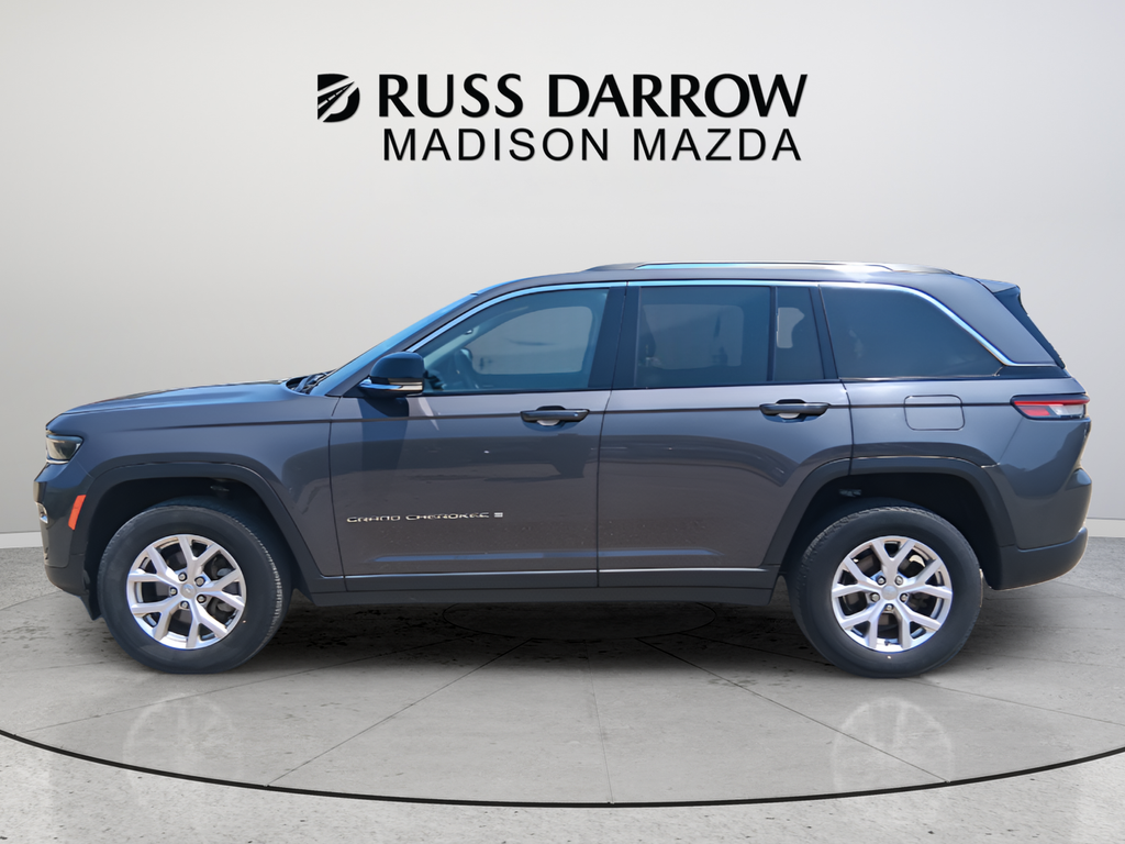 Used 2022 Gray Jeep Limited image 2