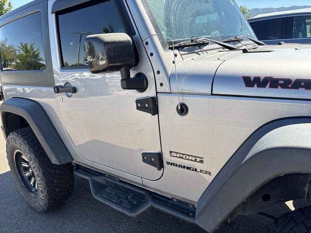 Used 2014 Gray Jeep Sport image 14