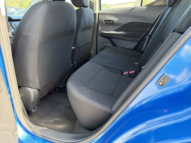 Used 2024 Blue Nissan S image 16
