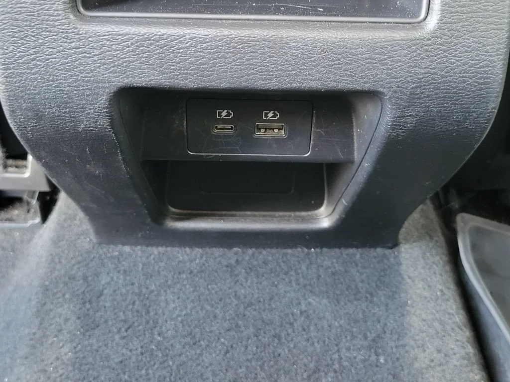 Used 2024 Black Mitsubishi SE image 16