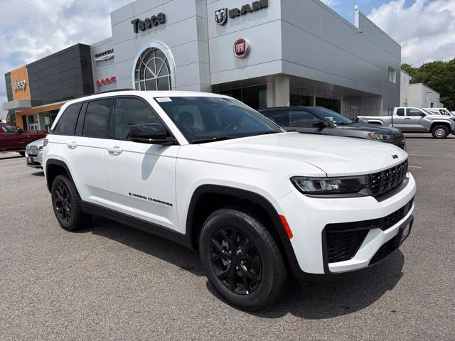 New 2026 White Jeep Altitude image 1