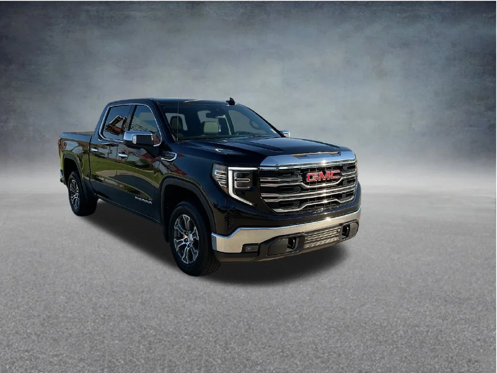 Used 2025 Black GMC SLT image 1