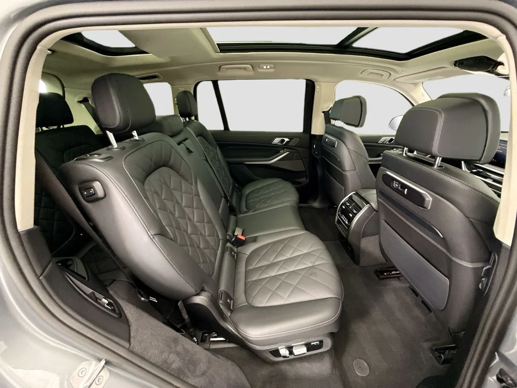 2026 BMW X7 40i - Photo 21