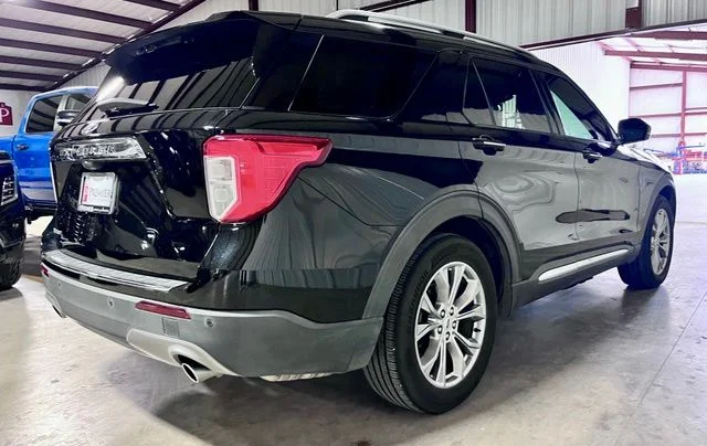 Used 2021 Black Ford Limited image 2